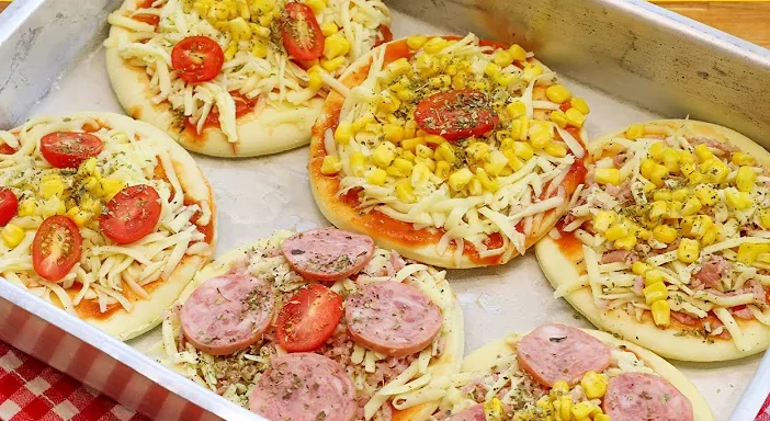 Mini Pizza Caseira Receita Fácil e Deliciosa