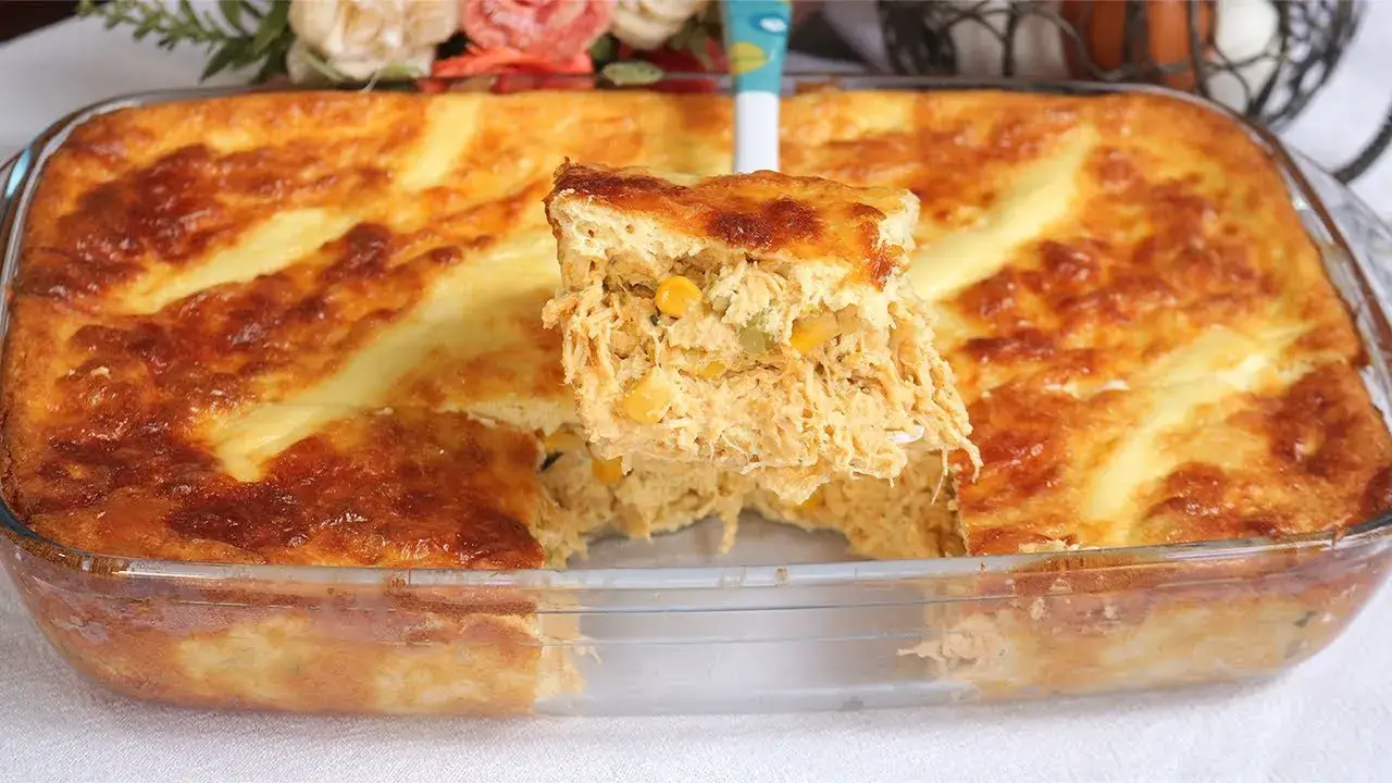 Esta torta de frango cremosa sem farinha de trigo é perfeita para quem busca uma...