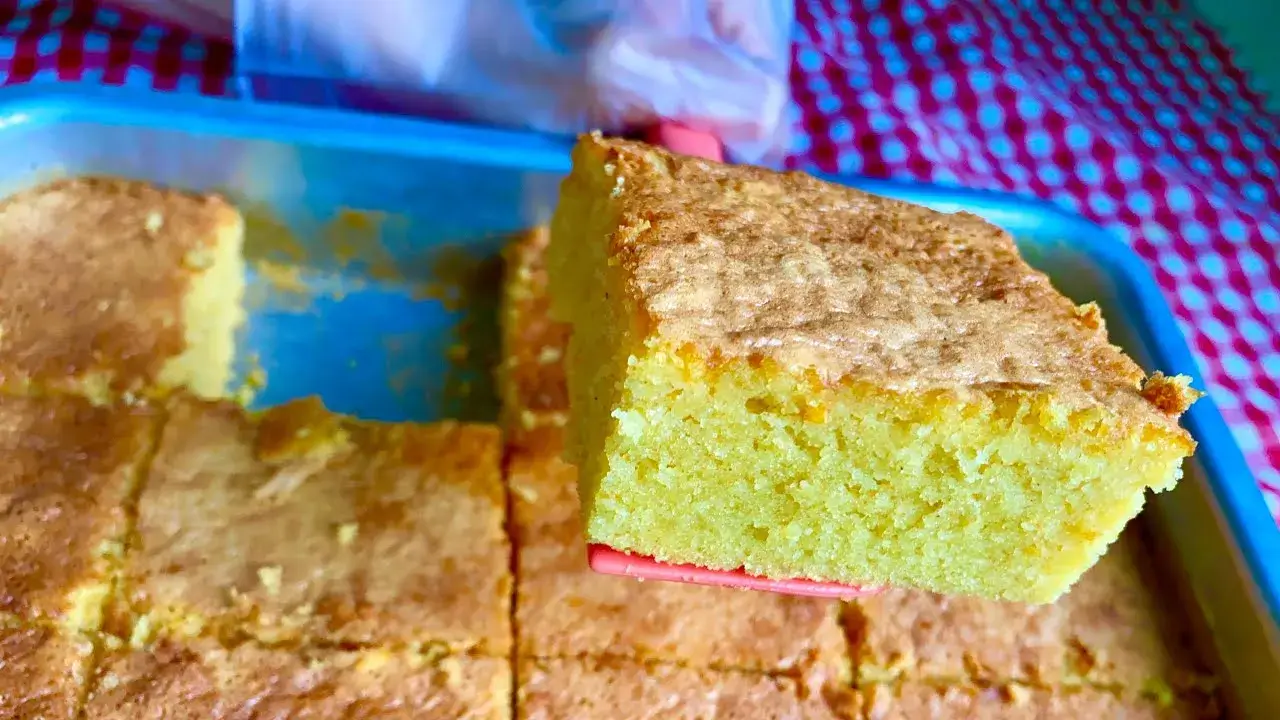 O bolo de milho verde é uma receita simples e saborosa, perfeita para acompanhar o...
