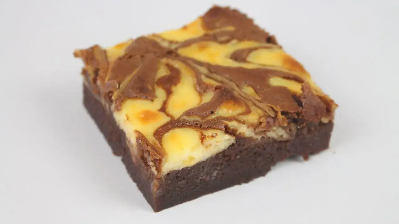 O brownie de chocolate é uma sobremesa incrível, perfeita para servir em lanches, festas ou...